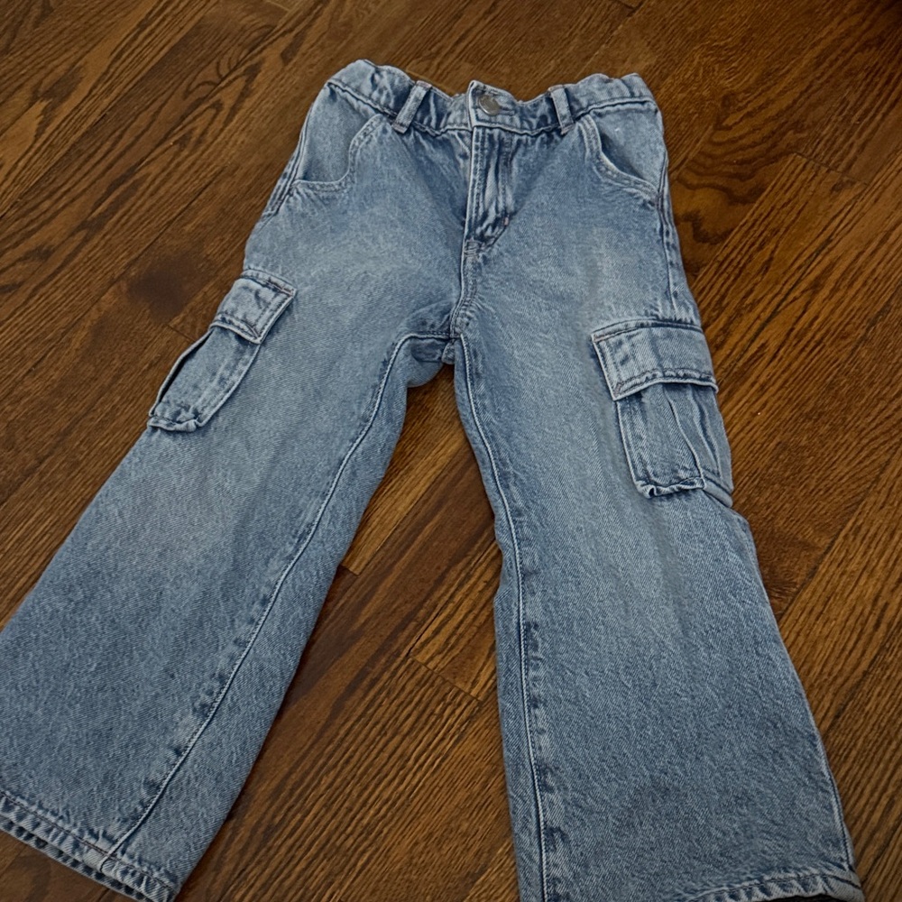 GAP Kids Denim Jeans with Cargo Pocket - Picture 2 of 5